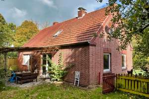 Idyllisches Zuhause mit Potenzial in ruhiger Lage von Aurich-Extum! – Die vollständige Adresse der Immobilie erhältst du vom Anbieter., 26605 Aurich – Vorschaubild 3