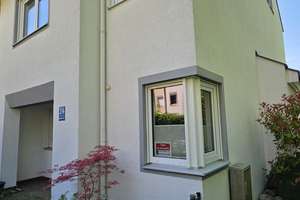 Helles Reiheneckhaus in sehr ruhiger Spiel-/Sackstraße im Münchner Westen Obermenzing/Aubing