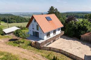 Wohnhaus mit Scheune in traumhafter Aussichtslage – Die vollständige Adresse der Immobilie erhältst du vom Anbieter., 74629 Pfedelbach – Vorschaubild 1
