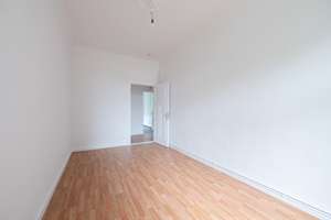 Bezugsfreie 2-Zimmer-Wohnung mit Altbau-Flair und modernem Tageslicht-Badezimmer, jetzt besichtigen – Rennbahnstrasse 24, 13086 Weißensee, Berlin – Vorschaubild 7