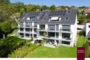 Schönberg: Exklusive 5-Zi.-Maisonette mit Dachterrasse, EBK mit Kochinsel & Parkett +++ – Parasolstraße 29, 70599 Schönberg, Stuttgart – Vorschaubild 2
