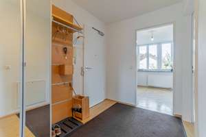 Ihre Wohlfühloase unter freiem Himmel – Große Dachterrasse mit Westausrichtung - Kauf gegen Gebot - – Die vollständige Adresse der Immobilie erhältst du vom Anbieter., 81737 Altperlach, München – Vorschaubild 2