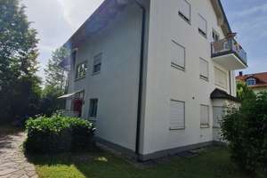 MUC-Obermenzing am Nymphenb.-Schloßpark, ger. helle 2 ZKB in kl. Wohnanlage, Parkett, EBK, Balkon