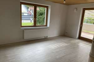 Modernisiertes Siedlungshaus mit großem Garten, Doppelgarage und viel Nutzfläche, nahe Biberach – Die vollständige Adresse der Immobilie erhältst du vom Anbieter., 88447 Warthausen – Vorschaubild 3