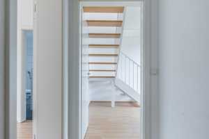 NEW*PAUL & PARTNER* GEMÜTLICHE MAISONETTE-EINHEIT MIT BALKON IN TOP LAGE ! – Wiesbaden – Vorschaubild 7