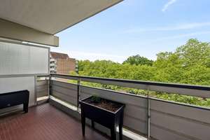 Wohnkomfort auf höchstem Niveau: Modernisierte 3-Zimmer-Wohnung mit 2 Balkonen, Aufzug & Tiefgarage – Die vollständige Adresse der Immobilie erhältst du vom Anbieter., 50858 Weiden, Köln – Vorschaubild 10