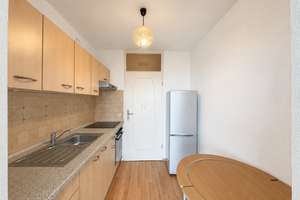 Leerstehendes Apartment mit Domblick und Balkon in direkter Rheinnähe – Die vollständige Adresse der Immobilie erhältst du vom Anbieter., 51105 Poll, Köln – Vorschaubild 8