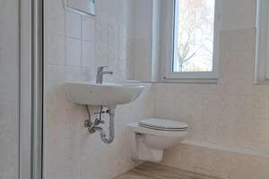 frisch sanierte Wohnung – Große Diesdorfer Str. 110, 39110 Stadtfeld West, Magdeburg – Vorschaubild 2
