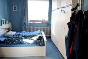 Gepflegtes 6-Zimmer-Einfamilienhaus mit wunderschönem Garten, Kamin und Garage! – Wesermarsch (Kreis) – Vorschaubild 2
