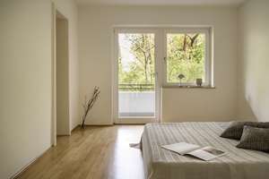 60's Terrassenwohnung mit Weitblick ins Grüne, Garage, moderner EBK & Designer-Tageslichtbad – Die vollständige Adresse der Immobilie erhältst du vom Anbieter., 61476 Kronberg im Taunus – Vorschaubild 23