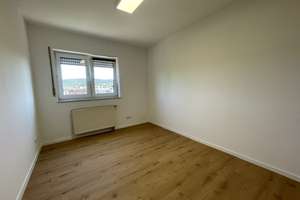 Koblenz - Moderne und gemütlich ausgestattete Wohnung, Bahnhofsnähe mit Blick ins Grüne und über die – Die vollständige Adresse der Immobilie erhältst du vom Anbieter., 56073 Süd, Koblenz – Vorschaubild 8