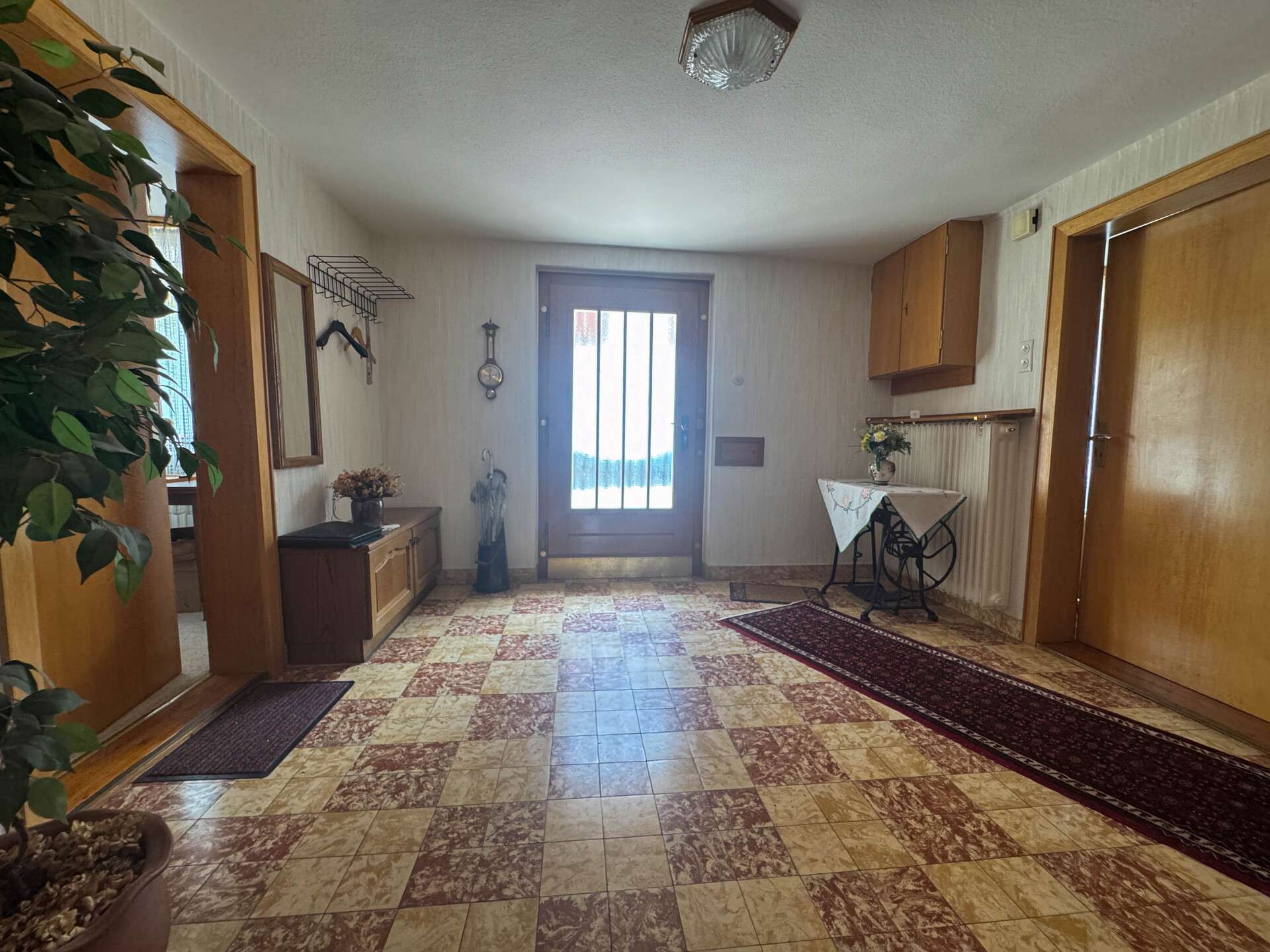 Immobilie in Barntrup - Großzügiges Wohnhaus in Barntrup – auch als Zweifamilienhaus nutzbar - Bild 10