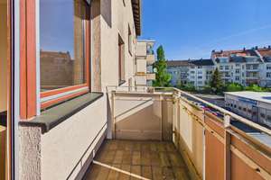 Gepflegte 3-Zimmer-Wohnung mit zwei Balkonen in bester Lage der Karlsruher Weststadt – Die vollständige Adresse der Immobilie erhältst du vom Anbieter., 76185 Weststadt, Karlsruhe – Vorschaubild 19