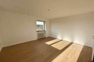 Frisch kernsanierte 3-Zimmer-Wohnung mit Balkon, Aufzug & Stellplatz – ruhige Lage mit Domblick – Die vollständige Adresse der Immobilie erhältst du vom Anbieter., 51103 Höhenberg, Köln – Vorschaubild 3