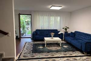Charmantes Reihenmittelhaus in Trudering mit viel Potenzial. – Die vollständige Adresse der Immobilie erhältst du vom Anbieter., 81829 Trudering-Riem (Ortsteil), München – Vorschaubild 7