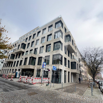 Gelegenheit zwischen Holzmarkt und Engelbecken. combine Transaction.