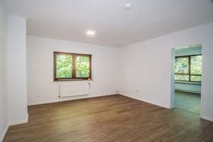 Charmante 2-Zimmer-Wohnung mit Einbauküche in Siegen-Rosterberg – Gläserstraße 00, 57074 Siegen, Siegen – Vorschaubild 4