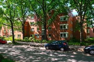 Zentral in Rissen: 3- Zi.-Wohnung im Hochparterre mit Loggia & Tiefgarage – Die vollständige Adresse der Immobilie erhältst du vom Anbieter., 22559 Rissen, Hamburg – Vorschaubild 2