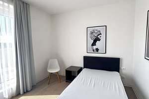 Ab sofort: Exklusives WG-Zimmer in einem möblierten Apartment mit Dachterrasse!