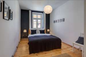 Möbliert: Zeitlos und stilvoll eingerichtete Altbauwohnung  – Die vollständige Adresse der Immobilie erhältst du vom Anbieter., 81667 Haidhausen Süd, München – Vorschaubild 3