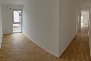 Exclusive Zwei-Zimmer-Wohnung in toller Lage in Mainz-Finthen (rollstuhlgeignet) – Thüringer Straße 3, 55126 Finthen, Mainz – Vorschaubild 5