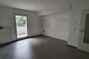 Modernisierte 2 ZKB-Wohnung mit Balkon