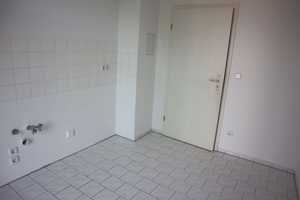 Frei ab 1.8.25  + Balkon an der Küche + 3. OG + Haus mit Aufzug** – Matthesstraße 80, 9113 Chemnitz – Vorschaubild 15