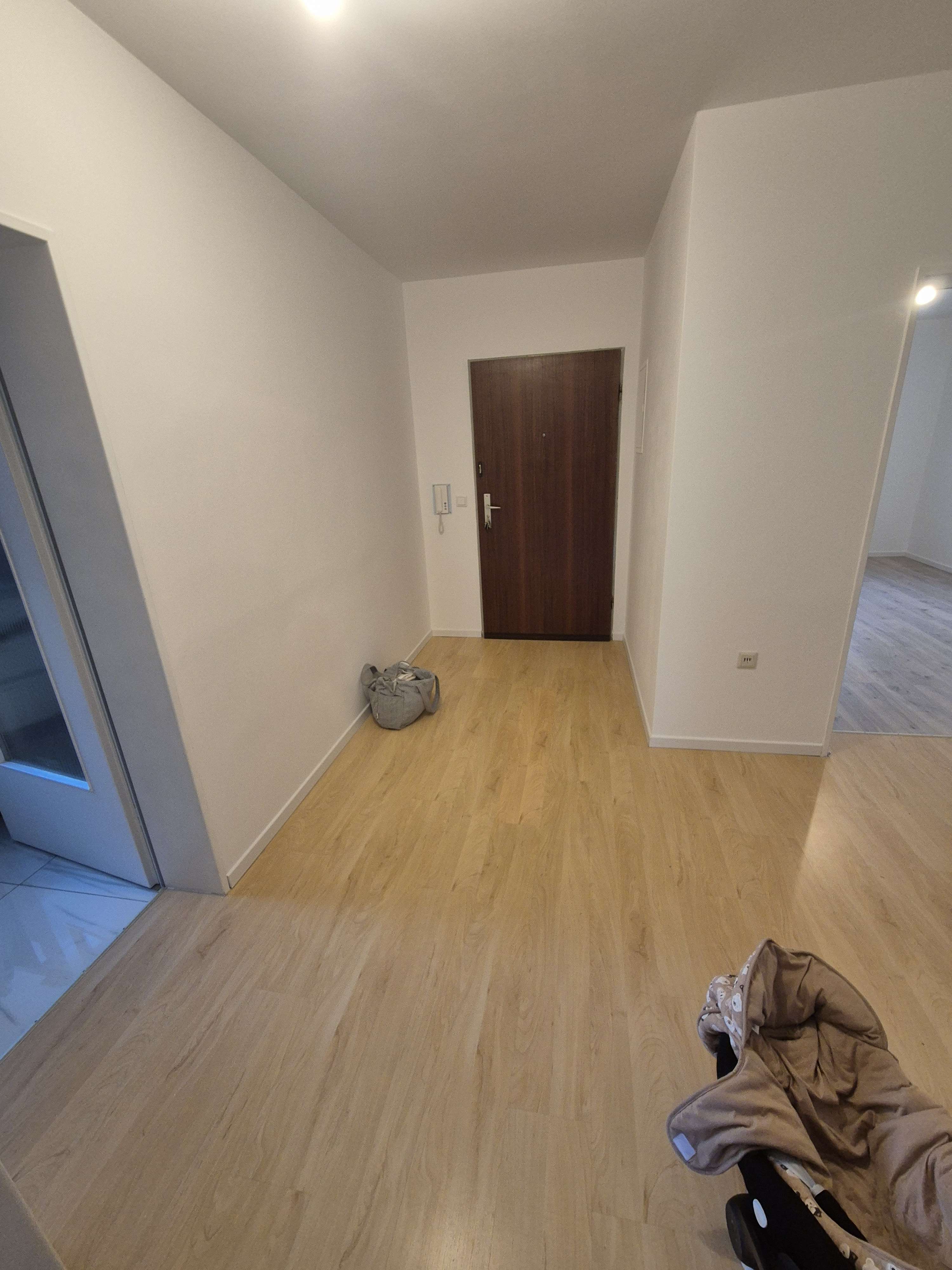 Immobilie in Ottobrunn - TOP HELLE 2,5-ZIMMER WOHNUNG INKL. EINBAUKÜCHE!!! - Bild 3