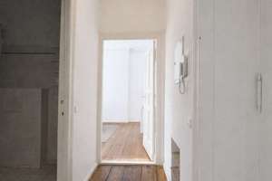 Berlin-Friedrichshain: Helle 2-Zimmer Altbauwohnung mit Balkon, Stuck & Dielen in begehrter Kiezlage – Straßmannstraße 5, 10249 Friedrichshain, Berlin – Vorschaubild 12