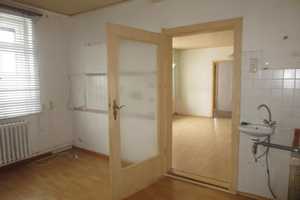 DHH / kleines Einfamilienhaus mit Nebengebäude zum sanieren in Plauen (Neundorf) – Plauen – Vorschaubild 9