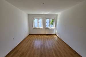 Schöne 1,5-Zimmer-Wohnung mit Wohnküche in Oberhausen zu vermieten