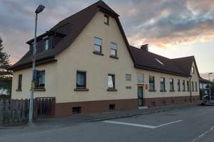 "Willkommen in Ihrem neuen Zuhause und Geschäftshaus mit grenzenlosen Möglichkeiten! - 209-23-Haus 1 – Die vollständige Adresse der Immobilie erhältst du vom Anbieter., 72636 Frickenhausen – Vorschaubild 1