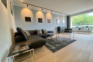 Oberkassel! Hochwertig möblierte 2-Zimmer-Wohnung mit 2 Balkonen, Einbauküche und Garage – Hartwichstraße 5, 40547 Niederkassel, Düsseldorf – Vorschaubild 3