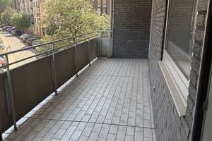 Zwei Zimmer-Eigentumswohnung unmittelbar an der Düssel mit Stellplatz – Karolingerstraße 9, 40223 Bilk, Düsseldorf – Vorschaubild 9