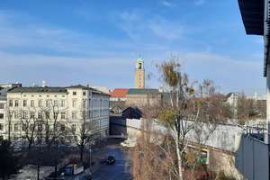 Provisionsfrei: Eigentumswohnung 2-Zimmer 5. Etage mit Balkon und Blick auf den Rathausturm Spandau