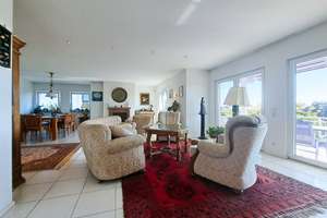 Exklusive Villa mit Panoramablick in Bestlage von Bensheim – Die vollständige Adresse der Immobilie erhältst du vom Anbieter., 64625 Bensheim – Vorschaubild 10