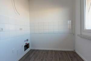 Schöne helle 4 Raum Wohnung in ruhiger Lage