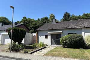 Charmante Doppelhaushälfte mit großem Garten in ruhiger Wohnlage – Bochum – Vorschaubild 2