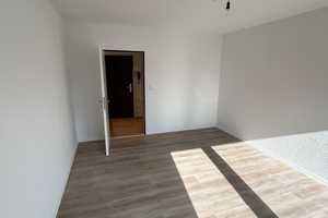 hell, zentral+uninah, topsaniertes Appartement mit Balkon und Einbauküche in Braunschweig – Nordstraße 26, 38106 Braunschweig – Vorschaubild 3