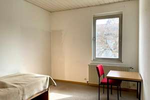 Solides und sonniges Zuhause: DHH, 7 Zimmer, großer Garten, 3 Garagen – Die vollständige Adresse der Immobilie erhältst du vom Anbieter., 53225 Vilich, Bonn – Vorschaubild 13