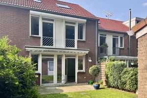 Familienglück im Grünen: Charmantes Klinkerhaus nahe Feld und Wald – Dortmund – Vorschaubild 1