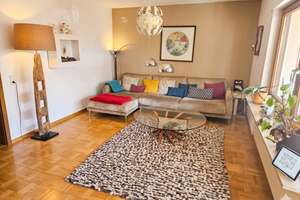 TOP Modernisiertes Haus mit herrlichem Garten - Direkt einziehen – Die vollständige Adresse der Immobilie erhältst du vom Anbieter., 71254 Ditzingen – Vorschaubild 2