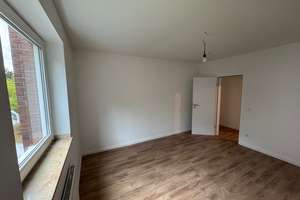 Erstbezug nach Renovierung: 3-Zimmer-Wohnung mit 2 Balkonen und Gäste-WC – 40472 Unterrath, Düsseldorf – Vorschaubild 7