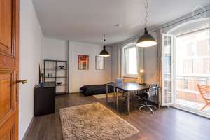 Großzügige 3-Zimmer Wohnung im 3. OG mit Balkon in Friedrichshain – Kreutzigerstraße 9, 10247 Friedrichshain, Berlin – Vorschaubild 12
