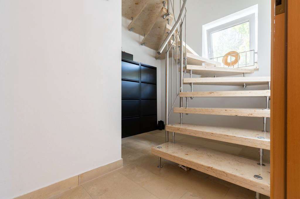 Immobilie in Aurachtal - 4-Zimmer-Maisonettewohnung mit Westbalkon, Garage & Stellplatz - Bild 3