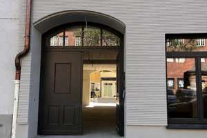 Erstbezug nach Sanierung! EG Loft mit Altbauflair *Auch Vermietung als Ferienwohnung möglich* – Die vollständige Adresse der Immobilie erhältst du vom Anbieter., 80337 Dreimühlen, München – Vorschaubild 2