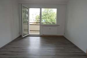+++  XXL Balkon und Eckbadewanne zum Entspannen  +++ – Zietenstraße 82, 9130 Sonnenberg, Chemnitz – Vorschaubild 11