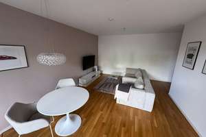 Sürth: Helle 2-Zimmer-Wohnung mit Garten, Terrasse, Stellplatz / möbliert oder befristet möglich