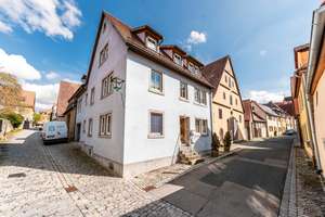 ENSEMBLE-FLAIR – Großzügiges Wohnen und Vermieten im jungen Altstadthaus in Rothenburg – Die vollständige Adresse der Immobilie erhältst du vom Anbieter., 91541 Rothenburg ob der Tauber – Vorschaubild 14