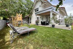 Ein-/Zweifamilienhaus mit Weitblick in Lottstetten - Großzügig, gepflegt und vielseitig nutzbar – Die vollständige Adresse der Immobilie erhältst du vom Anbieter., 79807 Lottstetten – Vorschaubild 2